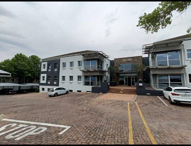 BUSINESS PROPERTY TO RENT IN BRYANSTON